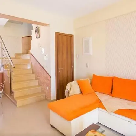 Christine - Maisonettes With Fireplace *