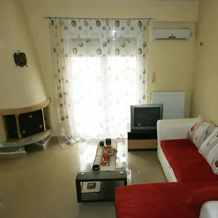 Christine Apartment Aliveri