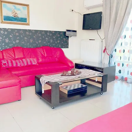 Christine - Maisonettes With Fireplace