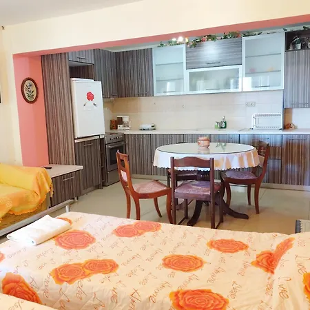 Christine - Maisonettes With Fireplace Apartamento