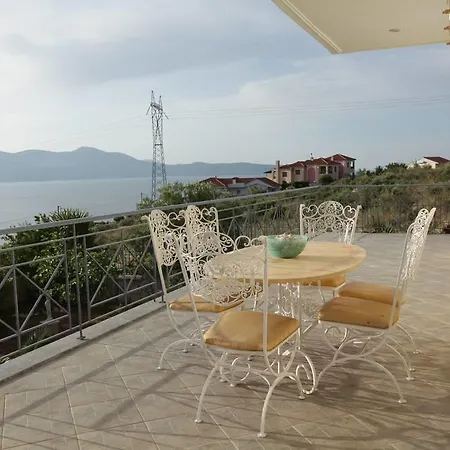 Apartment Christine - Maisonettes With Fireplace Aliveri